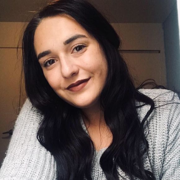 Meet your Posher, Coralie - Picture 1 of 1